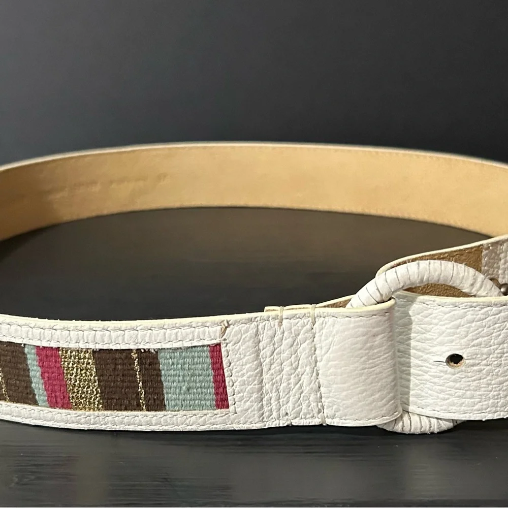 NWOT Chico’s Genuine Leather Belt, White, Size M
